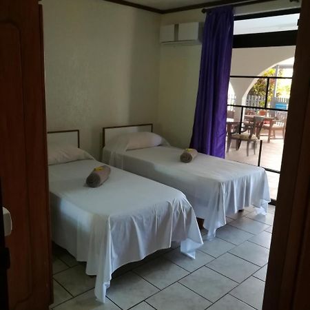 Ahitea Lodge Papeete  Esterno foto
